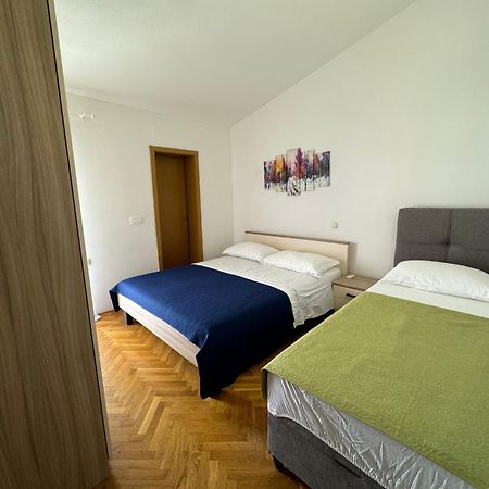 Apartmani Niks Makarska Buitenkant foto